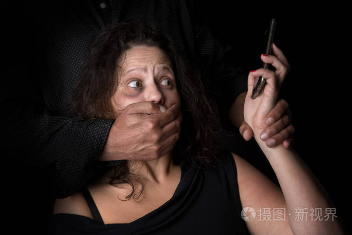 家庭暴力的受害妇女