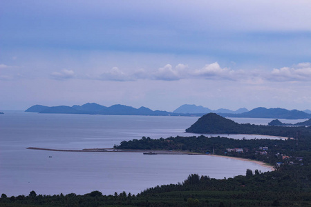 自然场景的森林海和天空