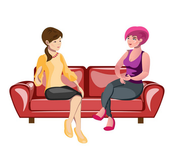 两个女人坐在沙发上