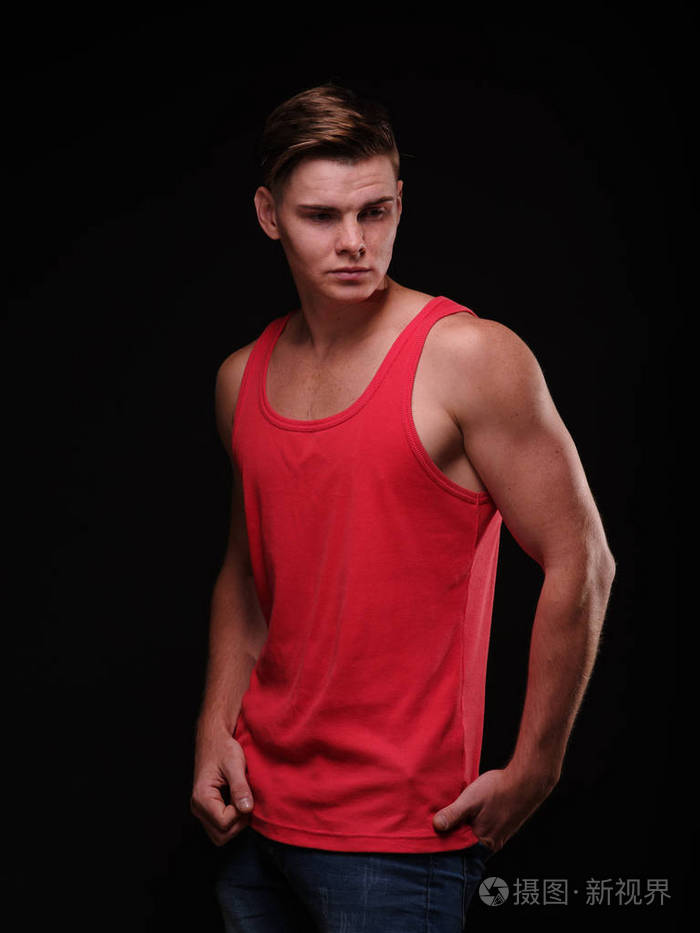 舞者或运动的肌肉男.培训理念