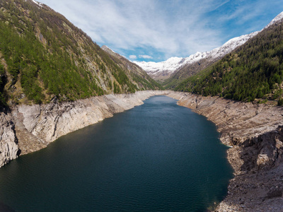 大坝与人造湖 Sambuco，Tessin