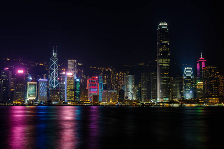 香港夜景从越过港口图片