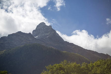 山的风景，在云上