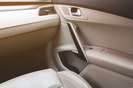 轻型汽车轻型汽车内饰件特写照片