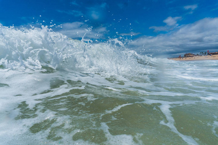 海浪打破自然背景图片
