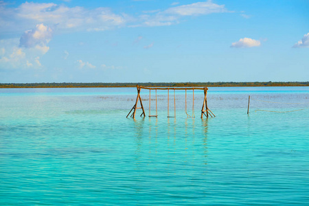 在玛雅墨西哥拉古纳德 Bacalar 泻湖