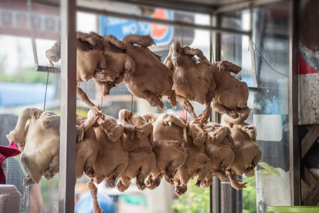 在街边食物鸡肉汤咸饭图片