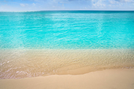 加勒比海松石海滩清洁水域