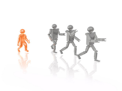 橙色人和灰色机器人在白色反射背景