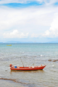 海上红船图片