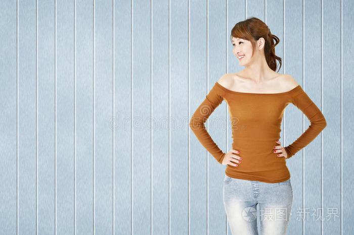 亚洲女人看左边