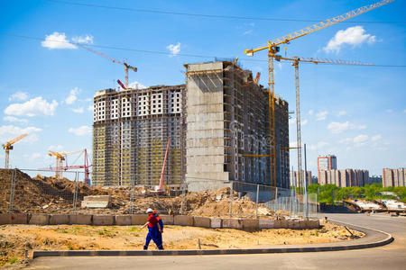 建筑工地。新大楼的建造。