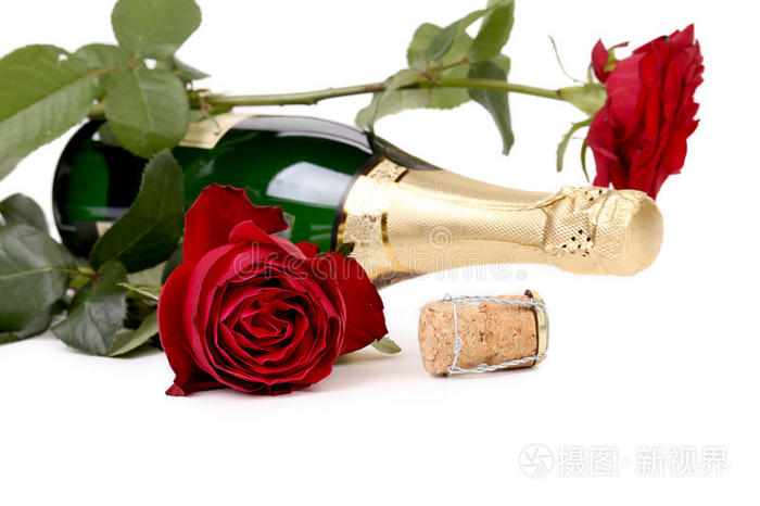 红玫瑰和一瓶香槟