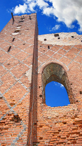 拉登切林斯基中世纪日耳曼城堡的废墟。波兰