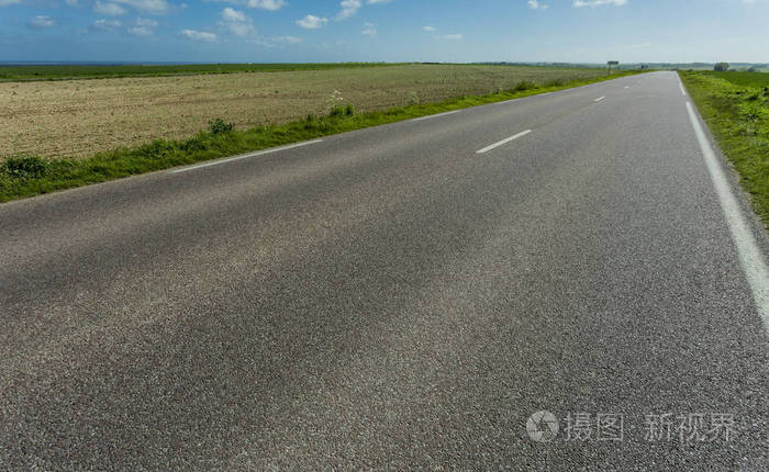 在法国阳光明媚的春日, 乡村景观.环境友好型农业, 工业农业理念