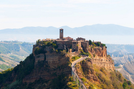 美丽的全景, 著名的奇维塔 di Bagnoregio, 拉齐奥, 意大利