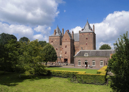 Poederoijen 附近的 Loevestein 城堡