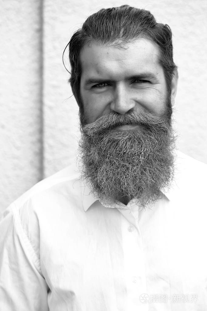 与蓝胡子大胡子