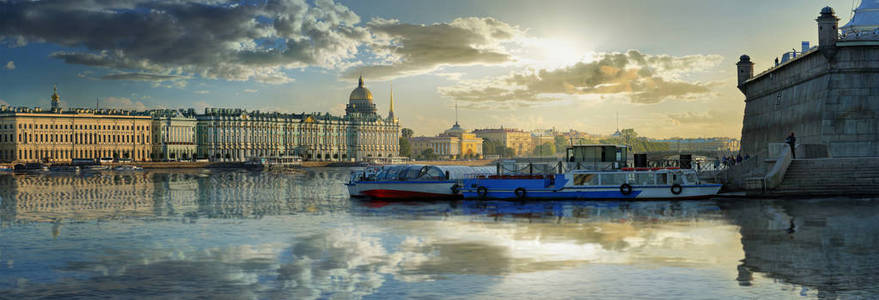 圣彼得堡灿烂的全景