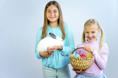 女孩复活节兔子图片