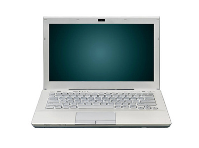 白色背景的金属笔记本电脑