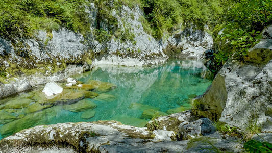 黑山杜米特山峡谷河景