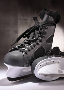 冰球溜冰鞋
