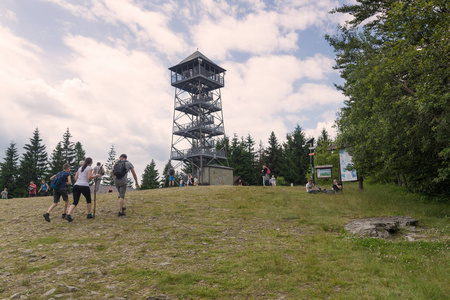 6 2017年7月, 编辑相片山顶 Czantoryja 与观察塔, Beskydy, 捷克共和国, 波兰