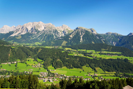 达赫斯坦山山在 Schladming, 北部石灰石阿尔卑斯, 奥地利