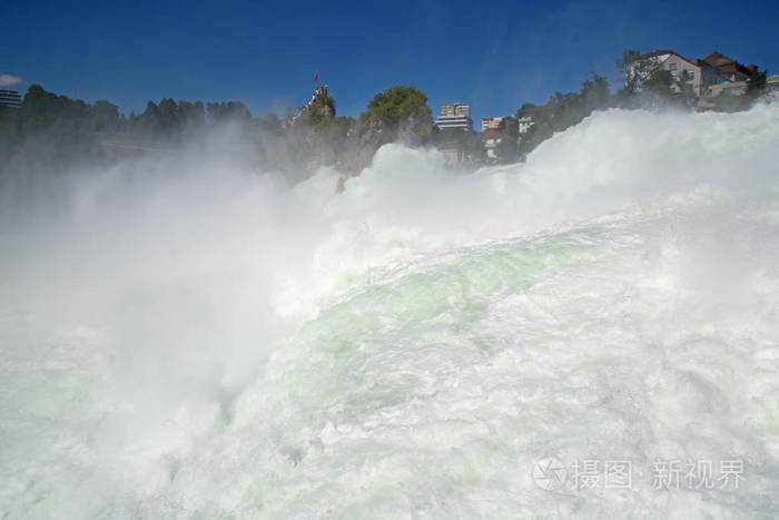 Rheinfall 最大的瀑布在欧洲