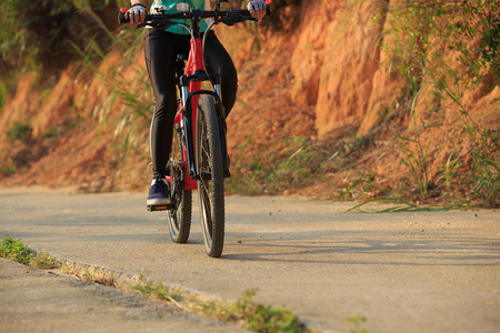 女子自行车山地自行车