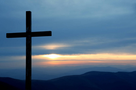十字架山图片-十字架山素材-十字架山插画-摄图新视界