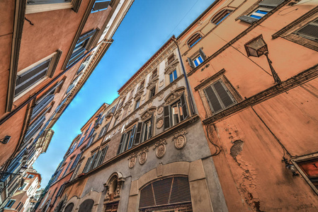 狭窄的街道在罗马