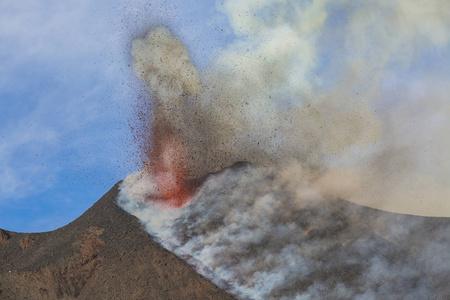 西西里岛的埃特纳火山火山喷发