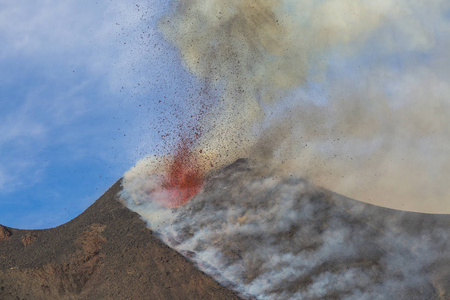 西西里岛的埃特纳火山火山喷发