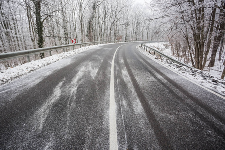 雪路在冬天