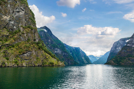 在挪威 Sognefjord 景观