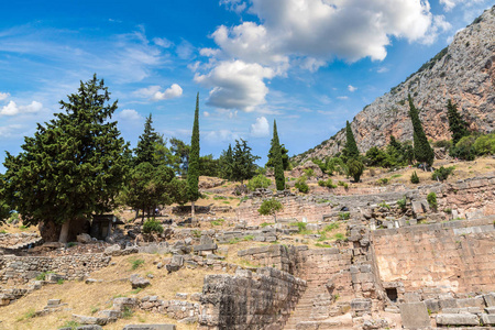 在 Delphi 的古代遗址