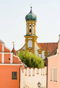 Neuburg 市的教堂
