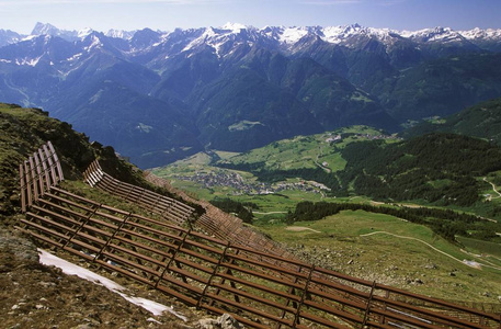 雪崩安全栅栏裂缝奥地利欧洲
