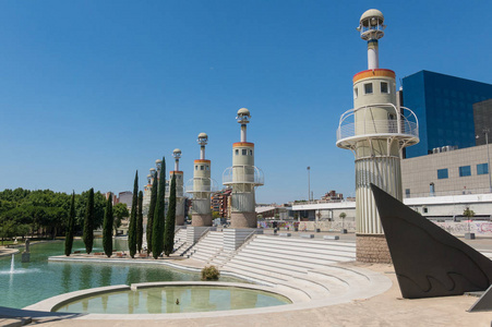 全景图的 parc de lespanya 工业在夏季的一天