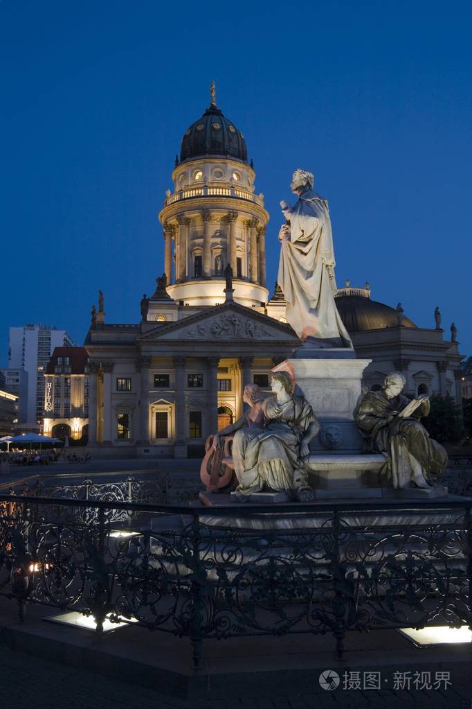 宪兵市场德国大教堂席勒纪念碑柏林德国欧洲