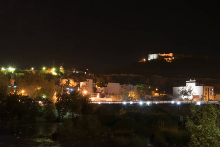 土耳其梅尔辛的西利夫克镇夜景