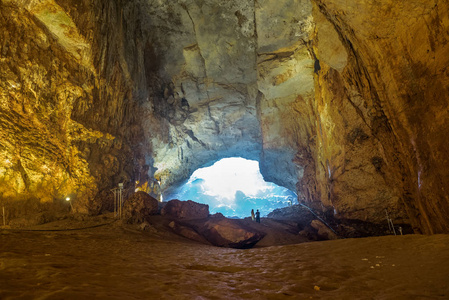 Silifke 地区的天堂峡谷洞穴内部。梅尔辛土耳其