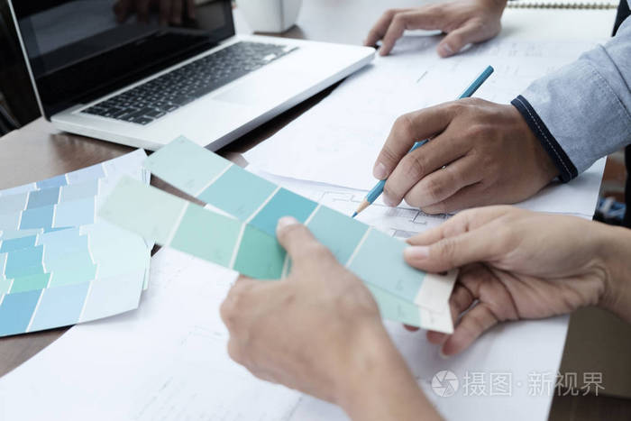 平面设计师的工作