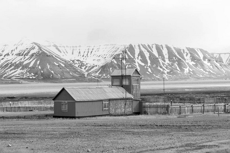 被遗弃的俄罗斯矿业小镇 Pyramiden 在斯匹次卑尔根，挪威斯瓦尔巴群岛