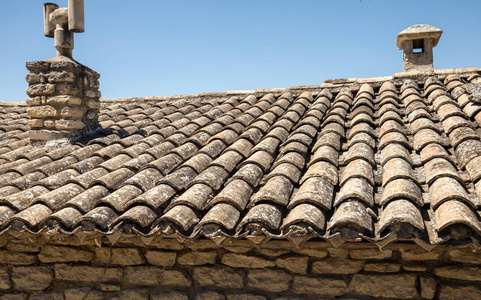 旧中世纪村旧的老式风格屋顶瓦片关于农村建设在普罗旺斯法国照片