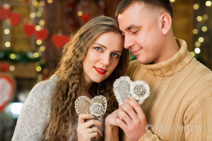 迷人的情侣庆祝情人节