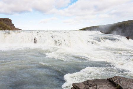 奥尔富萨峡谷的 gullfoss 瀑布急流