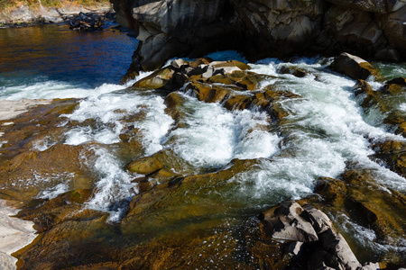 普鲁特河河, Yaremche, 乌克兰